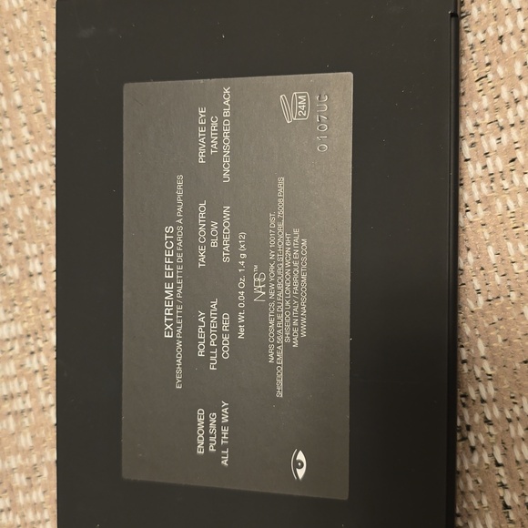 NARS "Extreme Effects" Eyeshadow Palette - Picture 4 of 4